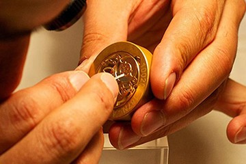 天津劳力士手表不走了官方售后维修地址查询