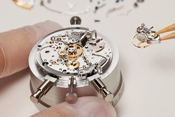 天津劳力士表维修服务电话